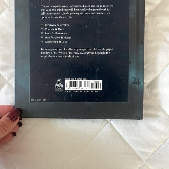 Spellcraft: A Guided Journal for Casting, Cleansing, and Blessing - Very GOOD - Picture 3 of 4